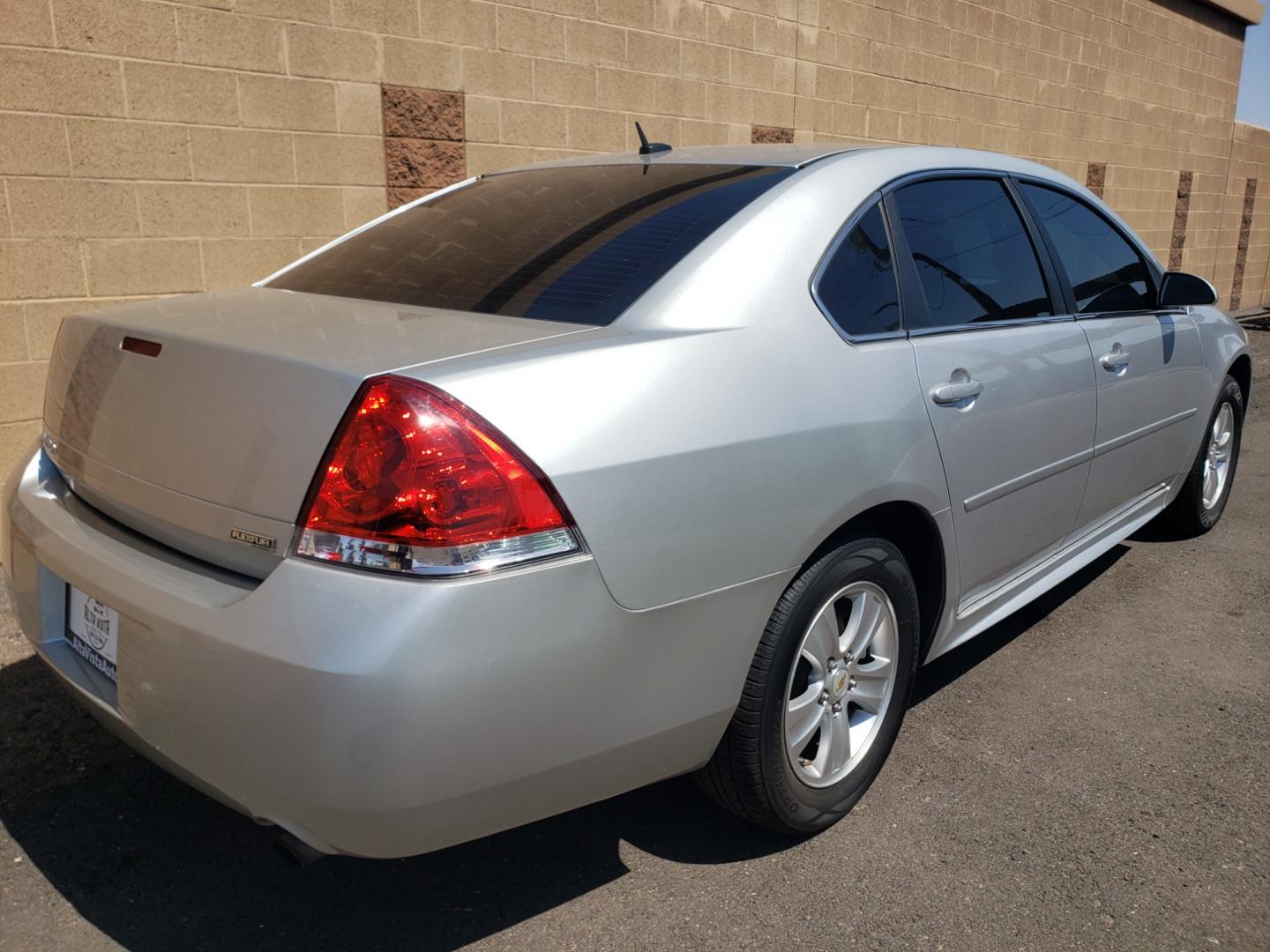 2013 silver /gray and black Chevrolet Impala LS (2G1WA5E32D1) with an 3.6L V6 DOHC 16V FFV engine, 6-Speed Automatic transmission, located at 323 E Dunlap Ave., Phoenix, AZ, 85020, (602) 331-9000, 33.567677, -112.069000 - 2013 Chevrolet Impala LS, EXCELLENT condition, A Real Must See!!.... No accidents, Power everything, Ice cold ac, Gray and Black interior with gary cloth seats in near perfect condition, power windows, power door locks, clean Arizona title, Runs and Drives Excellent. Very clean inside and out, Any q - Photo#3